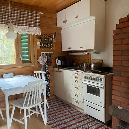 Tievaharju 木屋 *